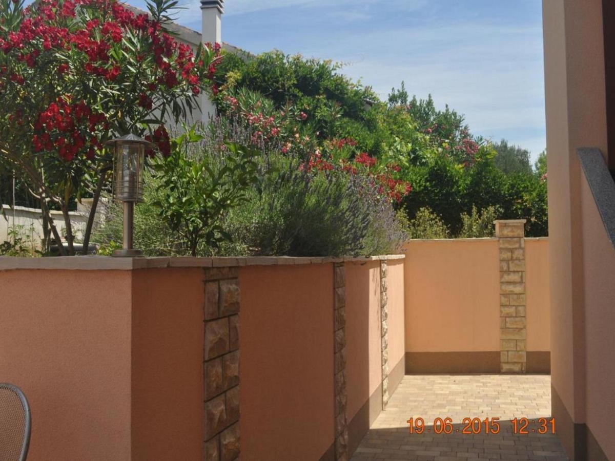 Apartments Vala Винишче Экстерьер фото