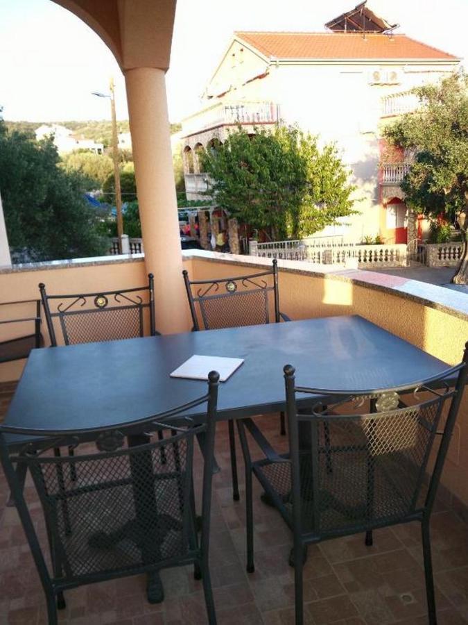 Apartments Vala Винишче Экстерьер фото